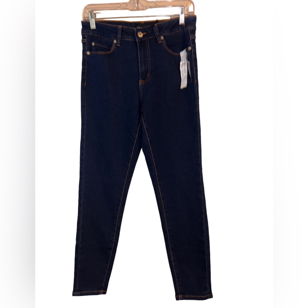 Tahari NWT Kelly Classic Skinny Jeans Sz 8/29.